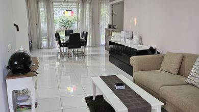 Rumah 2 Lantai Furnish Tatar Larangtapa Kota Baru Parahyangan 