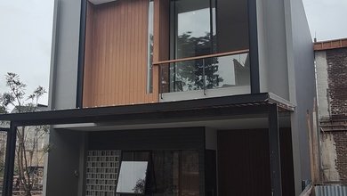 Rumah Brand New Lokasi Setraduta Dekat Akses Tol Pasteur