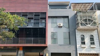 Ruko 4 Lantai Paskal Hyper Square Lokasi Strategis Dekat Pintu Masuk