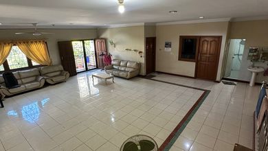 Rumah Hoek muara karang blok 7 Hadap Utara Timur LT uk 14,5 x 20 m²