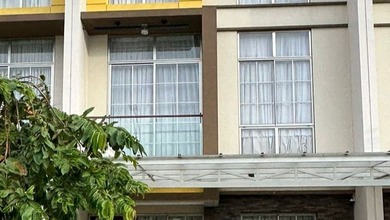 SUPER BU  PIK 2 uk 6x10 3 lantai (Tahap 2) Cluster arcadia Rumahnya hadap taman, jadi parkir lega ya