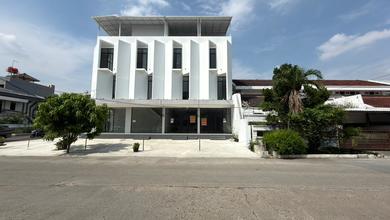 Ruko Brand New Muara Karang Lua 4X17. Jalan Besar