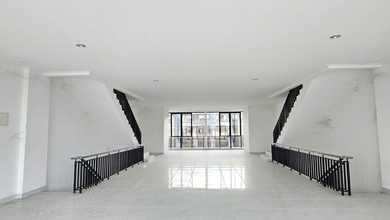 Disewakan Ruko Soho Ebony Gandeng Plong Lokasi Strategis