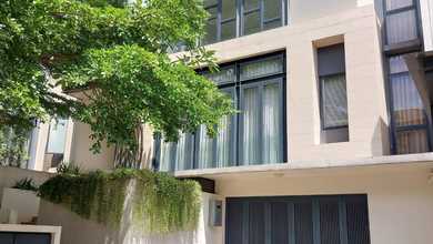  Dijual Rumah 10x22 Cluster Lancewood Navapark Bsd