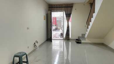 Disewakan Rumah Green Lake City