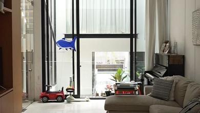 Jual Rumah Muara Karang 6X25 3Lt Ada Pool Minimalis SHM Bagus