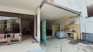 Bangunan Zona Komersil Ditomang, Jakarta Barat