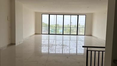 Ruko 3 Lantai Bagus di Soho Ebony PIK 2