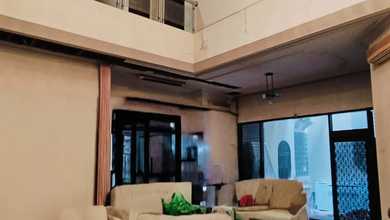 Rumah Jalan Raya Pluit. Siap Huni. Muara Karang