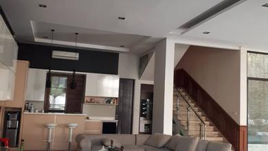 Rumah Pik Katamaran 412 M2 4 Lantai Rapi Siap Huni