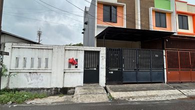 Dijual Cepat Rumah di Jalan Anyelir 2 Lantai Bagus