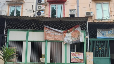 Ruko 4 Lantai Area Jelambar Jakbar Dijadikan Kost An