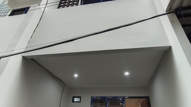 Rumah Baru Bagus Tanjung Duren 3 Lantai Cocok untuk Keluarga