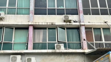 Disewa Ruko Cbd Cengkareng Uk 4,5X15m 3 Lantai Siap Pakai Jarang Ada !!