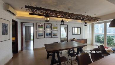 Springhill Royale Kemayoran Lantai Tinggi Full Furnished Private Lift