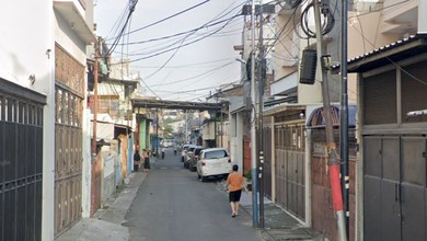 Tambora Hadap Selatan Akses 2 Mobil SHM