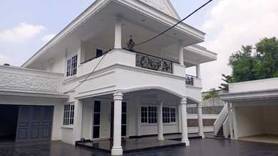 Majestic Luxury Home @ Kemang