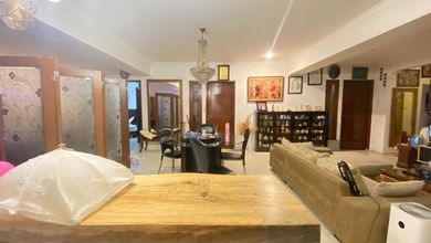 Dijual Rumah 2lt + kost 21 kmr