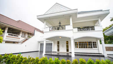 Dijual rumah MEWAH semi-furnished