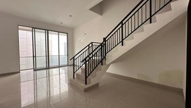 Disewakan Termurah Rumah Pik 2, 3Br+1