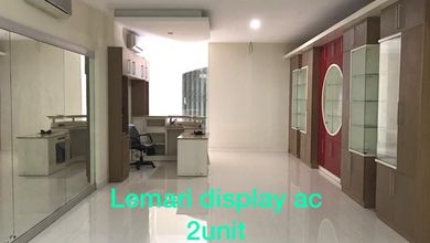 Rukan Exclusive,  4 lantai ada dome 