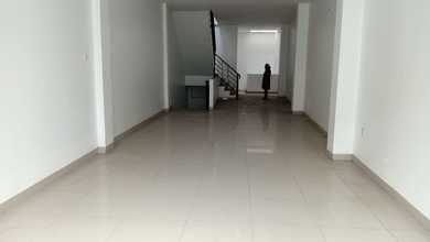 Ruko 3,5 Lantai Bagus Strategis Muara Karang