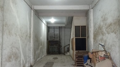 Gudang 3 Lantai Multicipta Waringin, Kapuk 