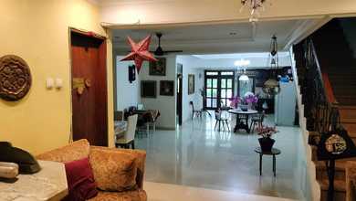 Dijual.rumah 2 Lantai di Patra Tomang