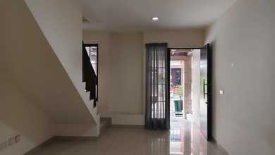 Dijual Cepat Rumah Di Green Vilage