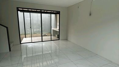 Rumah Di Perumahan Tarubhawana Kota Baru Parahyangan