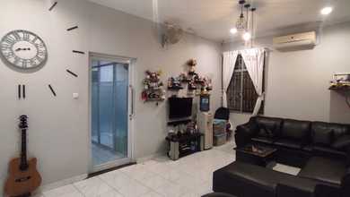 Rumah 3 Lantai Bagus di Taman Palem Lestari, Jakarta Barat, Uk 8x15