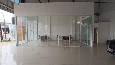 Ex Showroom Mobil Strategis Depok Jawa Barat