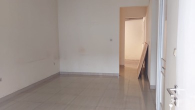 Di Sewakan Rumah Duta Garden. Luas 7X17m Bebas Banjir