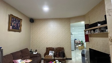 Dijual Rumah di Duta Garden. Luas 102M Semi Furnish