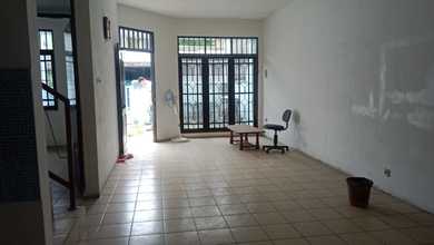 ******** Rumah Bojong Indah