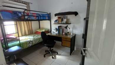 ******** ******** ********