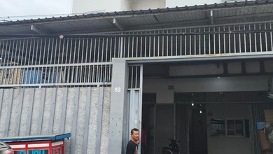 Dijual Rumah di Jalan 20 Desember Pegadungan Kalideres. bisa untuk Home Industri