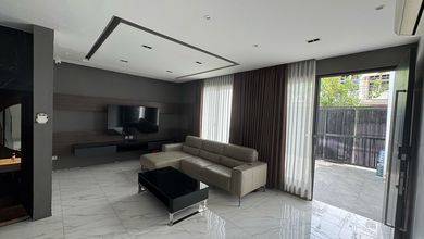 Rumah Muara Karang Blok 10, Pluit karang Asri, furnish, jalan depan lebar