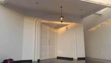 Rumah 2 Lantai Bagus di Pantai Mutiara, Jakarta Utara