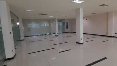 Dijual Gedung 6 Lantai di Jl Melawai Raya Kebayoran Baru. lokasi strategis