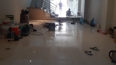 Disewakan 2 Ruko Gandeng di Muara Karang Raya. Lokasi Strategis