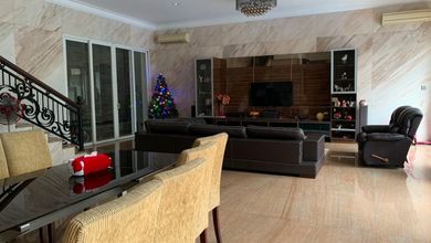 Rumah Mewah Di Senayan Strategis 