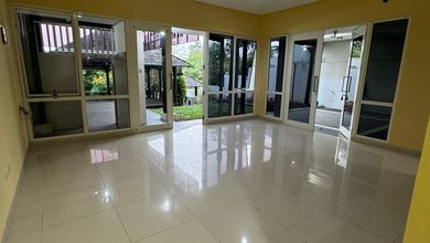 Rumah 3 Lantai Bagus di Sentul City, Bogor