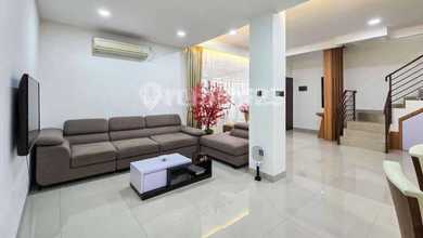 Dijual Cepat Rumah Bagus Furnished Duri Kepa, Jakarta Barat Posisi hoek