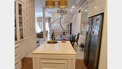 Dijual Rumah Mewah di Grisenda Pik. Semi Furnished. Ada Kolam Renang