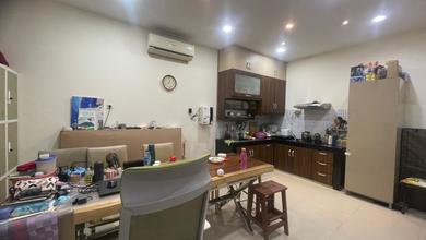 Rumah 2 Lantai Semi Furnished di Casa Jardin 