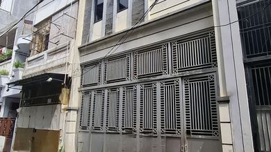 Rumah Pademangan jakarta utara luas 5,5x16 masuk mobil