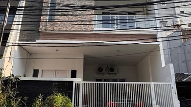 Dijual Rumah Bagus di Muara Karang. Semi Furnish
