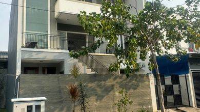 Jual Segera Rumah Elit area Taman Grisenda, Jakarta Utara, LT 200 m2
