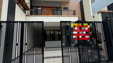 Rumah Brand New Minimalis ukuran 8x15 di Muara karang. lokasi sangat strategis 